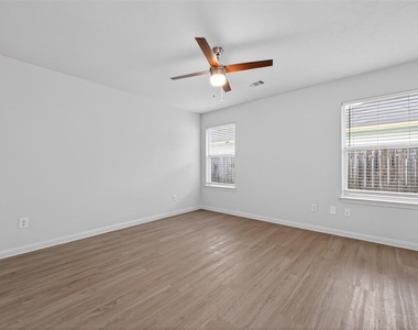 16348 Ryan Guinn Way - Photo Thumbnail 20