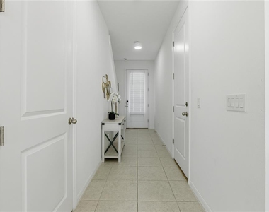 710 Longboat Drive - Photo Thumbnail 3