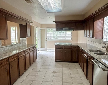14906 Brookpoint Drive - Photo Thumbnail 6