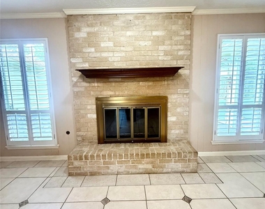 14906 Brookpoint Drive - Photo Thumbnail 5
