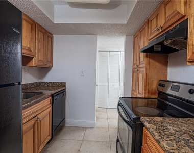 4789 S Texas Avenue - Photo Thumbnail 5