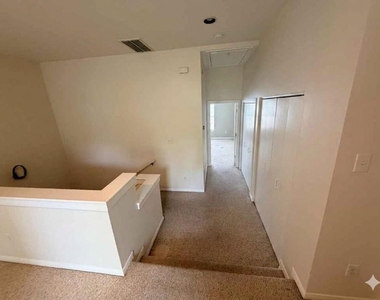 1253 W 17th Street - Photo Thumbnail 8