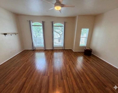 1253 W 17th Street - Photo Thumbnail 4