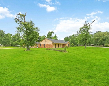 435 Rolling Wood Road - Photo Thumbnail 1