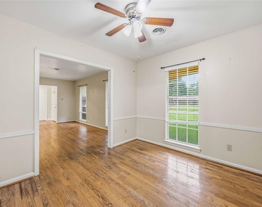 435 Rolling Wood Road - Photo Thumbnail 8