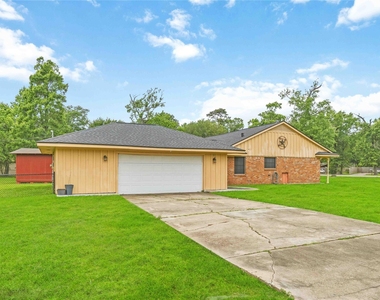 435 Rolling Wood Road - Photo Thumbnail 3