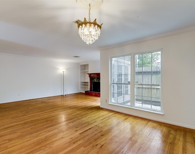 928 W Main Street - Photo Thumbnail 7