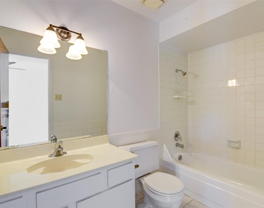 928 W Main Street - Photo Thumbnail 16