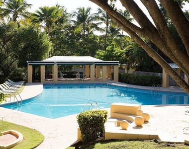 100 Candelero Drive - Photo Thumbnail 12