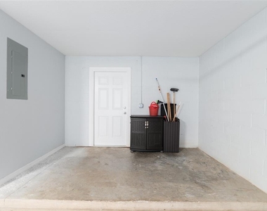 3424 Ne 14th Street - Photo Thumbnail 35