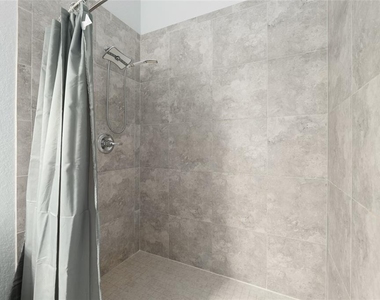 3424 Ne 14th Street - Photo Thumbnail 40