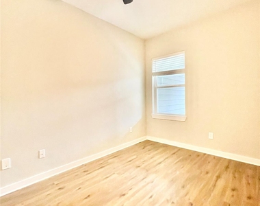 10317 Lake Road - Photo Thumbnail 12
