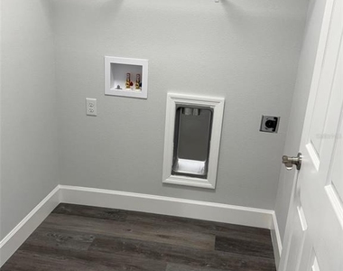 15854 Sw 38 Place - Photo Thumbnail 8