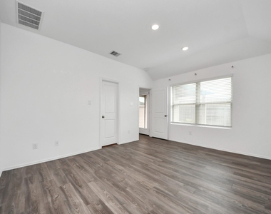 14230 Elrington Hollow Trail - Photo Thumbnail 30