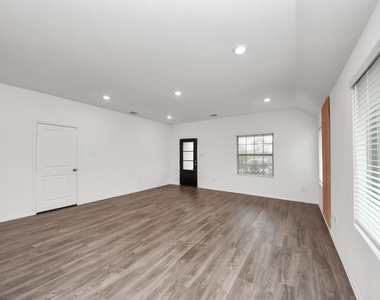 14230 Elrington Hollow Trail - Photo Thumbnail 8