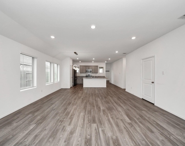 14230 Elrington Hollow Trail - Photo Thumbnail 10
