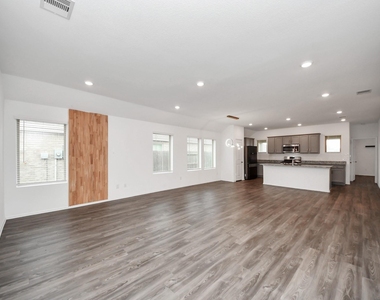 14230 Elrington Hollow Trail - Photo Thumbnail 6