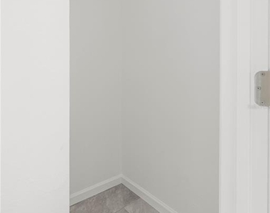 305 Se 5th Terrace - Photo Thumbnail 14