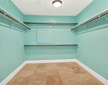 1802 Potomac Drive - Photo Thumbnail 28