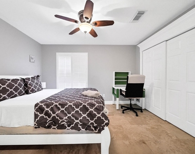 1802 Potomac Drive - Photo Thumbnail 34