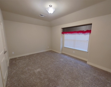 9014 Meacom Drive - Photo Thumbnail 21