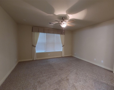 9014 Meacom Drive - Photo Thumbnail 19