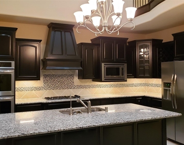 9014 Meacom Drive - Photo Thumbnail 11