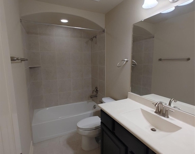 9014 Meacom Drive - Photo Thumbnail 29