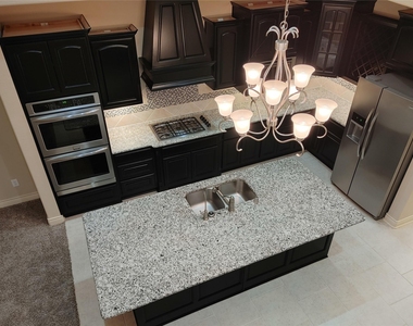 9014 Meacom Drive - Photo Thumbnail 12