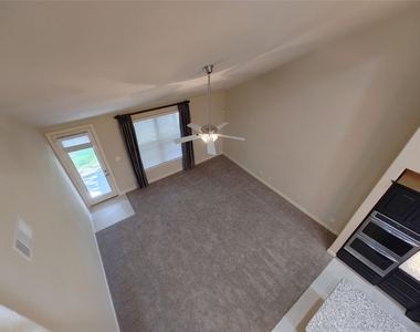 9014 Meacom Drive - Photo Thumbnail 15