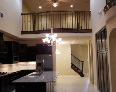 9014 Meacom Drive - Photo Thumbnail 8