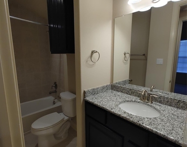 9014 Meacom Drive - Photo Thumbnail 26