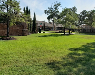 9014 Meacom Drive - Photo Thumbnail 35