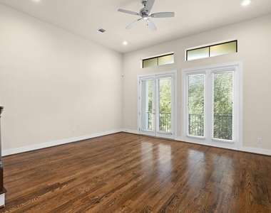 1212 W Dallas Street - Photo Thumbnail 13