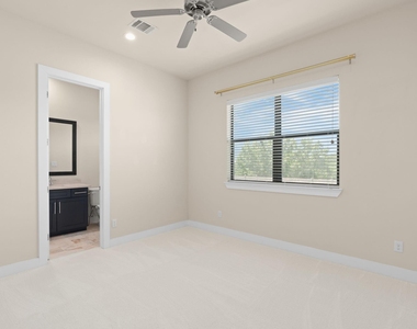 1212 W Dallas Street - Photo Thumbnail 16