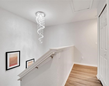 2713 Bushman Drive - Photo Thumbnail 14