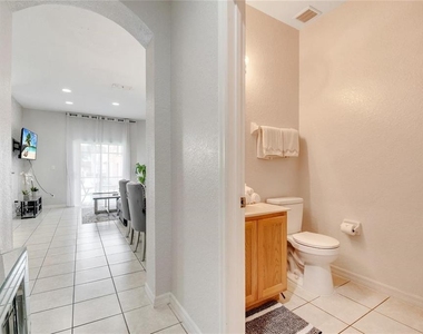 2713 Bushman Drive - Photo Thumbnail 28