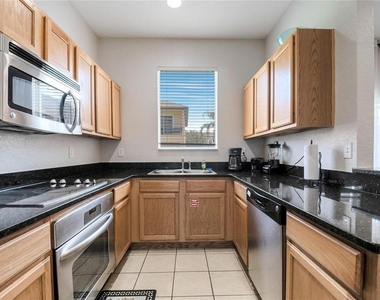 2713 Bushman Drive - Photo Thumbnail 32