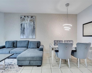 2713 Bushman Drive - Photo Thumbnail 8