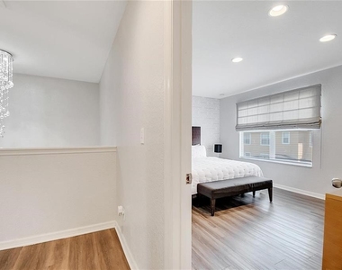 2713 Bushman Drive - Photo Thumbnail 22