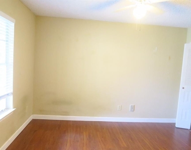 2550 N Alafaya Trail - Photo Thumbnail 13