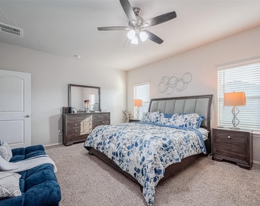 21311 Orono Heights Trail - Photo Thumbnail 23