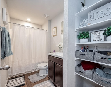 21311 Orono Heights Trail - Photo Thumbnail 31
