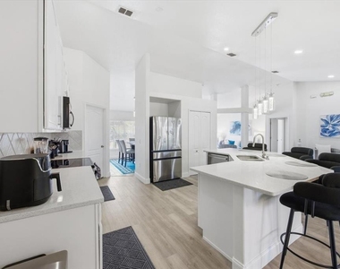 437 Grand Reserve Drive - Photo Thumbnail 16