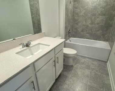 1449 Cumberland Avenue - Photo Thumbnail 13