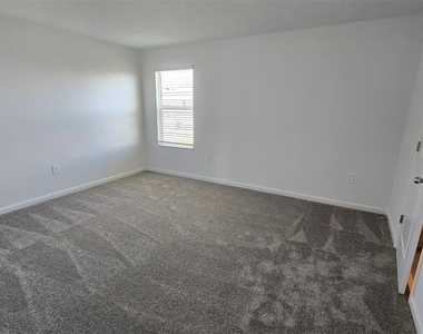 1449 Cumberland Avenue - Photo Thumbnail 10