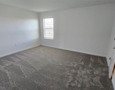 1449 Cumberland Avenue - Photo Thumbnail 8