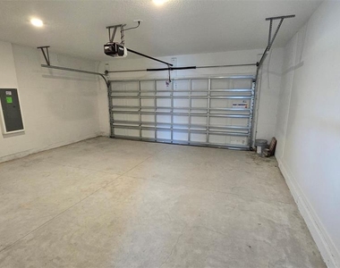 1449 Cumberland Avenue - Photo Thumbnail 14