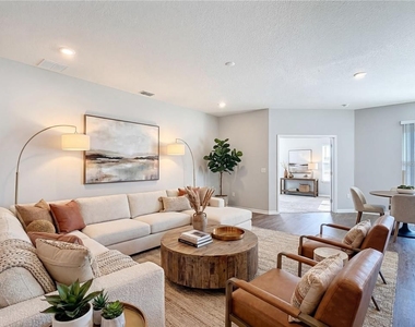 840 Sydney Street - Photo Thumbnail 6