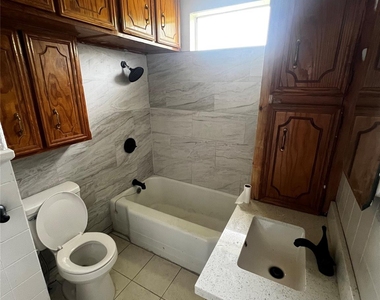 741 13th Street - Photo Thumbnail 11
